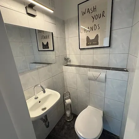 Apartment Monteurswohnung Ueber Den Daechern Der Stadt