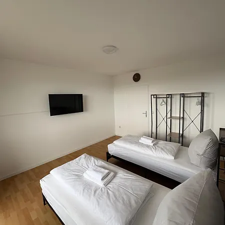 Apartment Monteurswohnung Ueber Den Daechern Der Stadt *