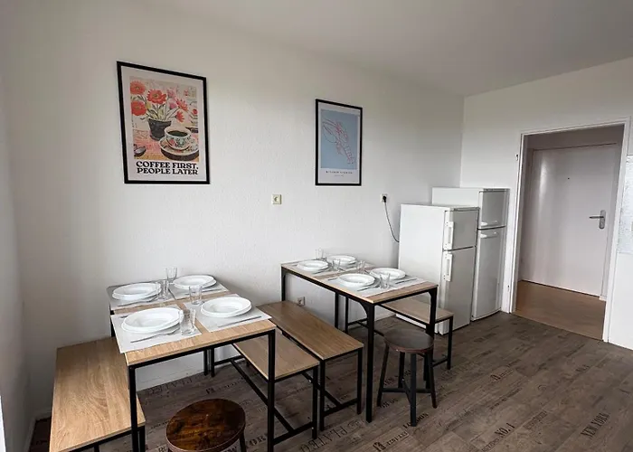 Apartment Monteurs über Den Dächern Der Stadt *