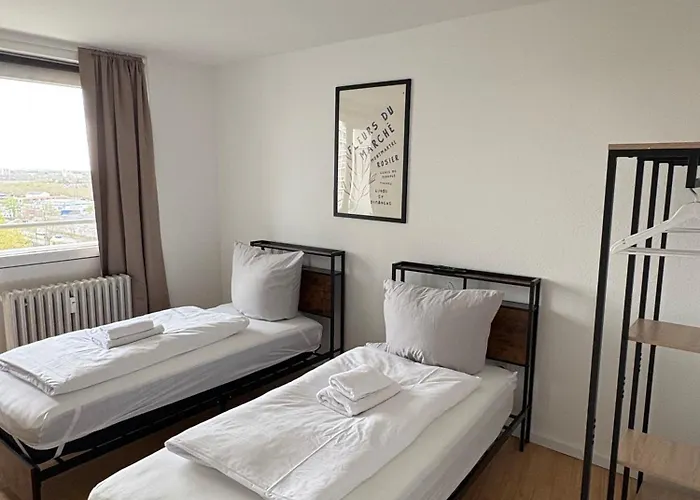 Monteurs über Den Dächern Der Stadt Apartment