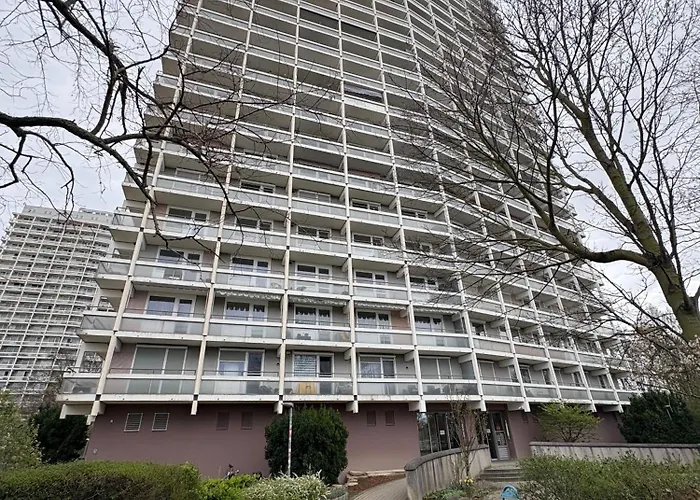 Apartment Monteurs über Den Dächern Der Stadt